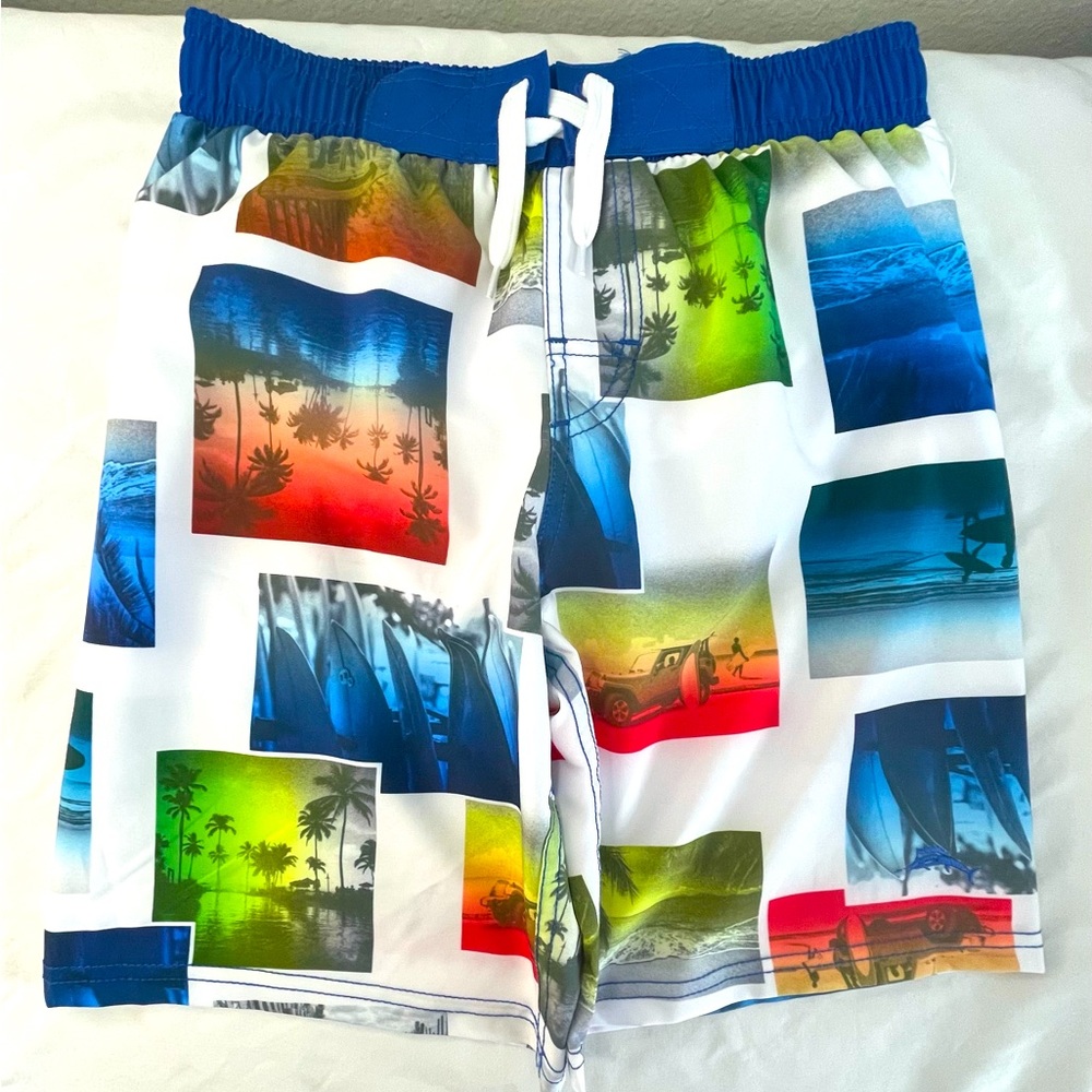 NWT boys Tommy Bahamas swim trunks size 8